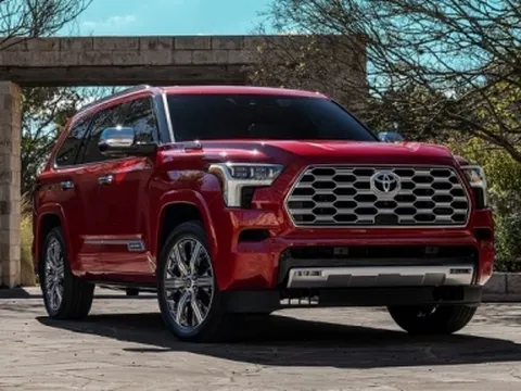 Toyota ra mắt mẫu SUV 7 chỗ mới, thiết kế hầm hố và hiện đại