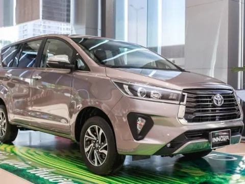 MPV 7 chỗ của Toyota được ưu đãi hấp dẫn, cạnh tranh Mitsubishi Xpander