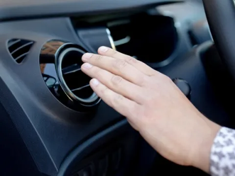 Điều hòa ô tô không mát và cách xử lý hiệu quả nhất