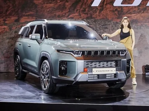 Giá chỉ từ 488 triệu đồng, mẫu SUV cỡ C vừa mở bán có gì đấu Tucson và Sportage?