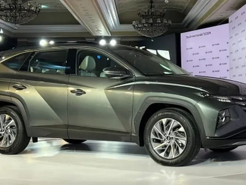 Hyundai Tucson 2023 chính thức ra mắt, nhiều nâng cấp về trang bị đấu CX-5, CR-V