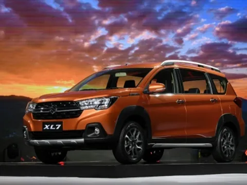 MPV 7 chỗ siêu đẹp của Suzuki ra mắt bản nâng cấp, quyết đấu Mitsubishi Xpander