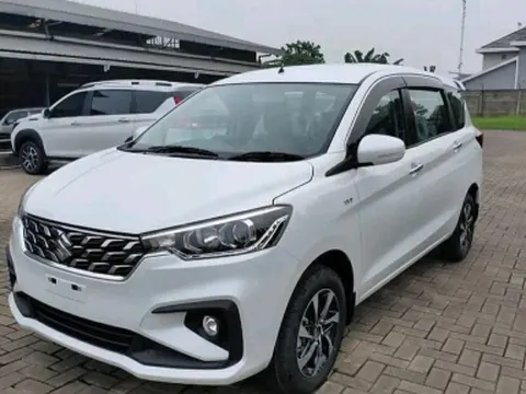 Suzuki Ertiga hybrid đã xuất hiện tại Việt Nam, đe nẹt Mitsubishi Xpander