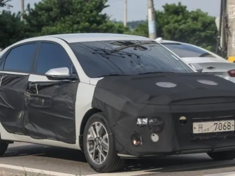 Hyundai Accent 2023 lộ diện trên đường thử, nhiều nâng cấp đấu Toyota Vios