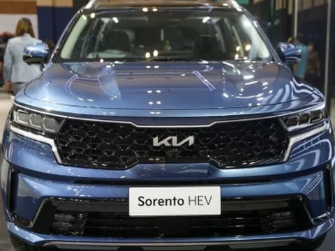 Đại lý bất ngờ nhận đặt cọc Kia Sorento hybrid, có thể giao xe vào cuối năm