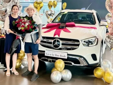 Ca sĩ Lê Bảo Bình tậu “xế hộp” Mercedes-Benz tiền tỷ