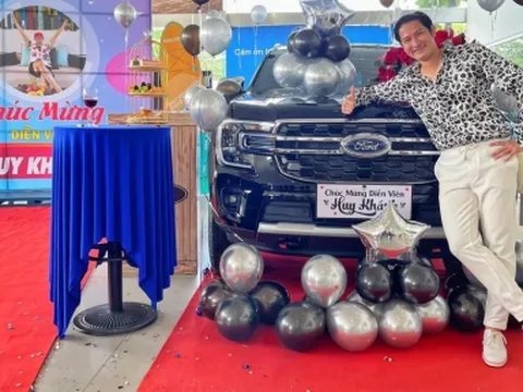 Đang kèm “lạc” cả trăm triệu, diễn viên Huy Khánh vẫn chọn mua Ford Everest 2022