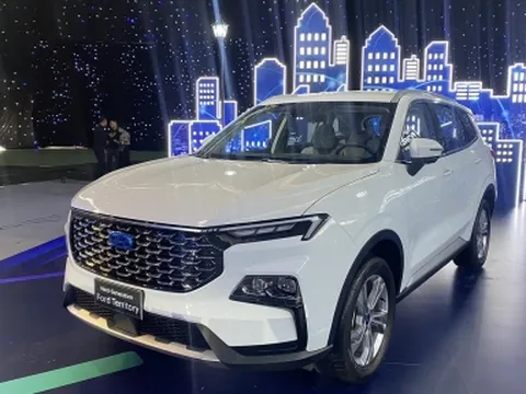 Ford Territory 2023 chính thức ra mắt tại Việt Nam: giá rẻ hơn, công nghệ xịn sò
