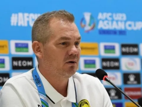 Sắp bị sa thải, HLV Malaysia 'tạo điều kiện' cho U23 Việt Nam chiến thắng?