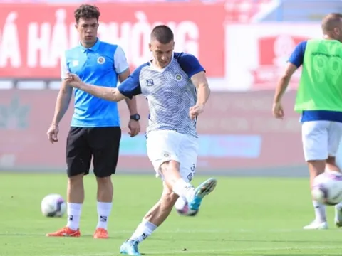 CLB Hà Nội bất ngờ nhận tin dữ trước ngày V-League trở lại