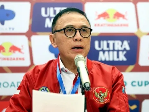 Giải Indonesia bị hủy bỏ, sếp lớn 'vướng vòng lao lý' sau vụ CĐV thiệt mạng