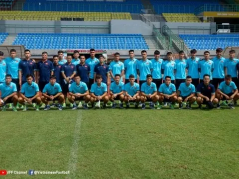 U19 Việt Nam chưa hài lòng với chất lượng mặt sân tại giải AFF
