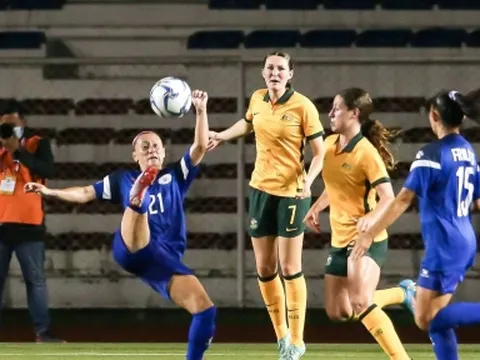 Mang cầu thủ U23 đá AFF Cup nữ, đội hạng 11 FIFA thua sốc Philippines
