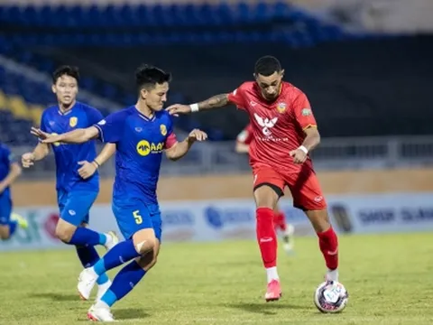 Thắng tối thiểu ở 'derby xứ Nghệ', SLNA tạm thời dẫn đầu V-League 2022