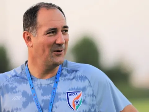 HLV đội hạng 104 FIFA 'nóng lòng' so tài với ĐT Việt Nam