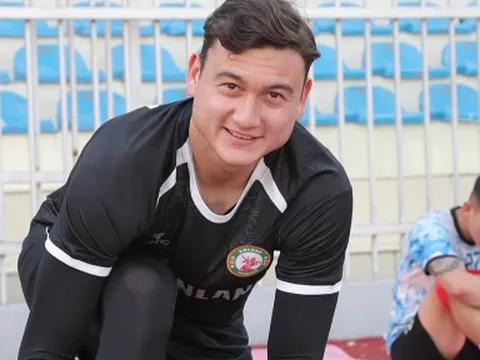 J-League gửi thông điệp đến Văn Lâm sau khi gia nhập 'PSG Việt Nam'