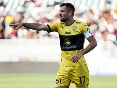Pau FC báo tin buồn cho NHM, Quang Hải mất đi điểm tựa tinh thần