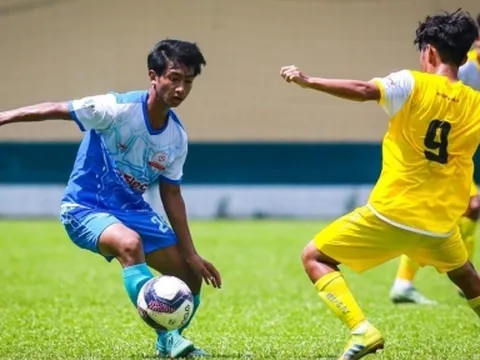 Đàn em Công Phượng ghi siêu phẩm trong ngày U17 HAGL tạo mưa bàn thắng