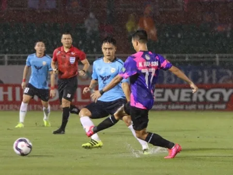 Quyết trụ hạng, nhiều CLB V-League 'tiêm doping' khủng cho cầu thủ