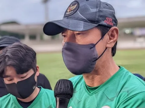 HLV Indonesia tự tin 'tuyệt đối', sẵn sàng đánh bại U20 Việt Nam