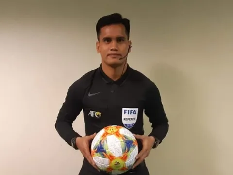 Trọng tài FIFA Đông Nam Á 'cầm cân nảy mực' trận Việt Nam vs Singapore