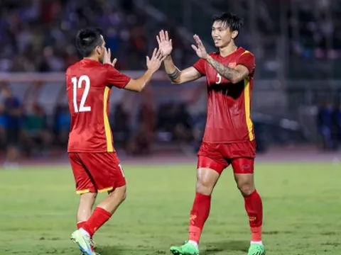 CLB Hà Nội ngồi trên đống lửa vì 'virus FIFA' từ ĐT Việt Nam