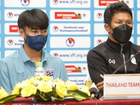 Sợ lộ bài trước Việt Nam, HLV Thái Lan ra quyết định 'khẩn cấp' sát giờ đấu