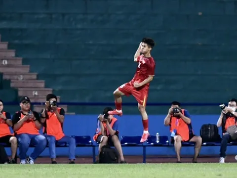 VIDEO: Gieo sầu cho Thái Lan, U17 Việt Nam hiên ngang đi tiếp ở giải châu Á