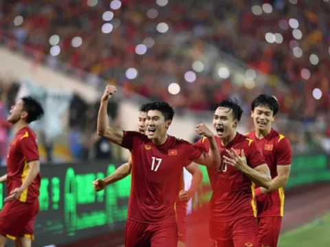 “Huy Chương Vàng SEA Games” Nhâm Mạnh Dũng khoe trình độ chơi Liên Quân siêu chất, còn gạ “so tài” với siêu sao của V Gaming