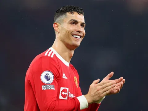 Cristiano Ronaldo chính thức xác nhận thông tin rời MU về Bồ Đào Nha