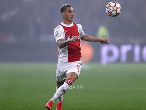 Bị Man Utd nhòm ngó, Ajax 'hét' giá khó tin cho trò cưng Ten Hag