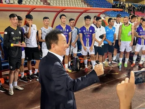Bầu Hiển tiếp tục thưởng 'khủng' Hà Nội FC tại V-League