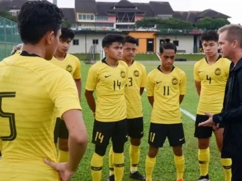HLV Malaysia nhận phán quyết tương lai trước đại chiến U23 Việt Nam
