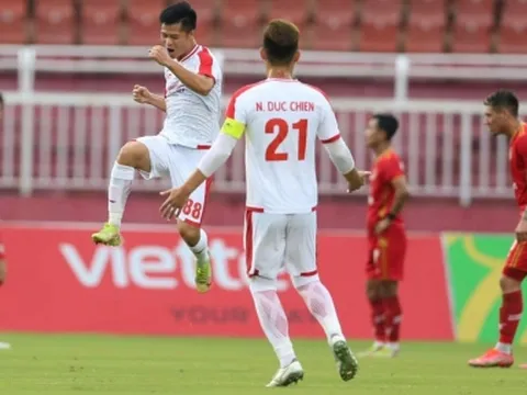 VIDEO: Trọng tài mắc sai lầm đáng trách khiến đại diện Việt Nam nhận bàn thua oan