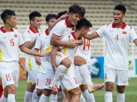 HLV Malaysia thừa nhận U19 Việt Nam xứng đáng đi tiếp
