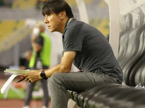 HLV Shin Tae Yong bị chỉ trích nặng nề trước trận U20 Việt Nam vs U20 Indonesia