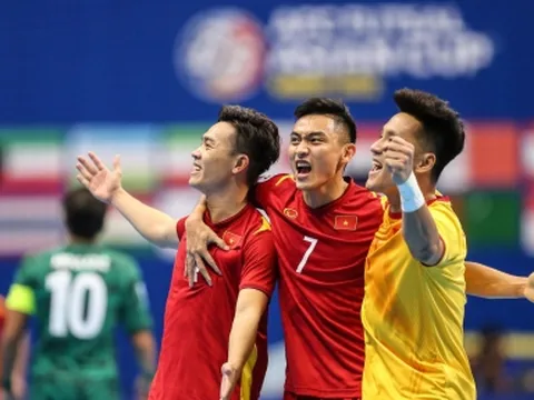 HLV futsal Việt Nam 'chê' học trò dù giành quyền vào tứ kết futsal châu Á 2022