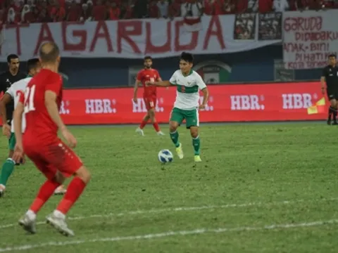 Indonesia nguy cơ 'vỡ mộng' Asian Cup, CĐV tung 'mưa gạch đá'