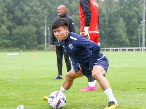 Đồng đội hé lộ nỗi lo về Quang Hải dù ghi bàn đầu tiên cho Pau FC