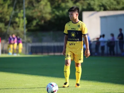 HLV Pau FC trực tiếp nói rõ với Quang Hải về cơ hội ra sân