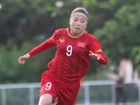 Đội trưởng ĐT nữ Việt Nam xin lỗi NHM vì trắng tay tại AFF Cup