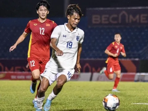 CĐV Thái Lan đòi sa thải 'sếp lớn' vì thua Việt Nam toàn tập