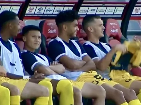 Đối thủ của Pau FC thất vọng 'tột độ' ngày Quang Hải không ra sân
