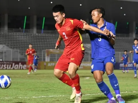 CĐV Thái phản ứng bất ngờ khi cùng U19 Việt Nam vào Bán kết giải AFF