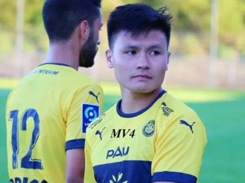 Quang Hải đón 'niềm vui chưa từng có' tại Pau FC