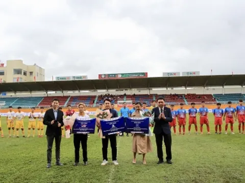Mưa bàn thắng xuất hiện trong ngày khai màn vòng chung kết U15 Quốc gia - Next Travel 2022.