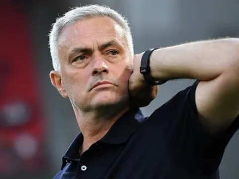 PSG bổ nhiệm Mourinho: Cẩn thận 'vết xe đổ'