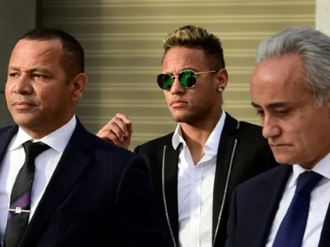 Tin chuyển nhượng tối 19/7: Neymar chốt bến đỗ nước Anh, Tottenham đón tân binh thứ 6