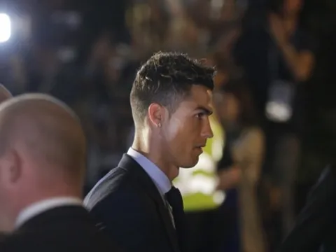 Chuyển nhượng MU 15/8: 'Tống khứ' Ronaldo, De Jong chốt bến đỗ đầy bất ngờ