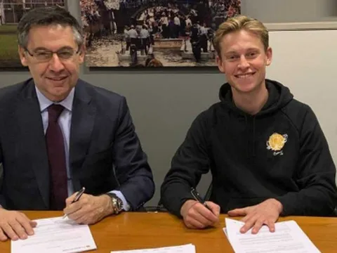 CHÍNH THỨC: Frenkie de Jong chốt xong tương lai 'không thể tin nổi'